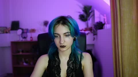 stacy  x3 online show from April 17, 2026, 8:17 am