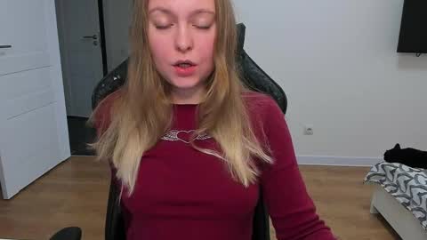 Snapshot of stacy_miraclee chatting on May 10, 2026, 4:45 pm Stacy online show from May 10, 2026, 4:45 pm