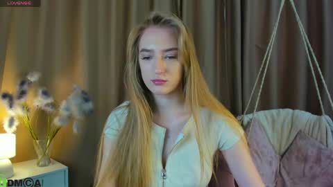 Stacy Mon Tue Wed Thu Fri Sun GMT GMT 3 1000am - 0400pm  online show from April 22, 2026, 9:33 am