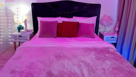 Snapshot of stacyjey chatting on November 1, 2025, 6:15 am Stacy online show from November 1, 2025, 6:15 am