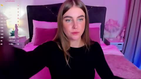 Snapshot of stacyjey chatting on November 8, 2025, 6:35 am Stacy online show from November 8, 2025, 6:35 am