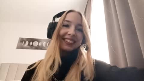 Mila online show from February 12, 2026, 6:30 am