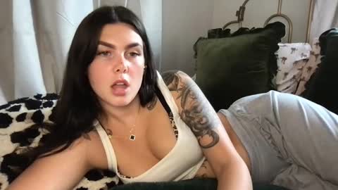 Stacy online show from September 18, 2025, 5:26 pm