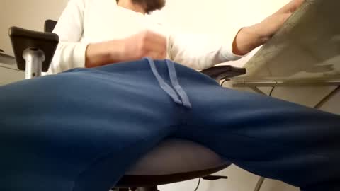 Snapshot of stallionvip chatting on March 5, 2025, 12:22 pm stallionvip online show from March 5, 2025, 12:22 pm