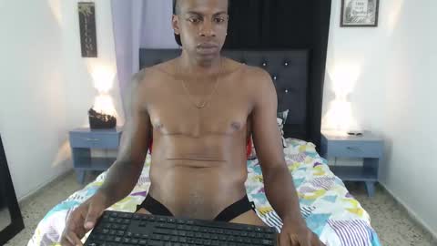 Snapshot of stanley_black chatting on October 2, 2025, 3:52 pm Stanley Black online show from October 2, 2025, 3:52 pm