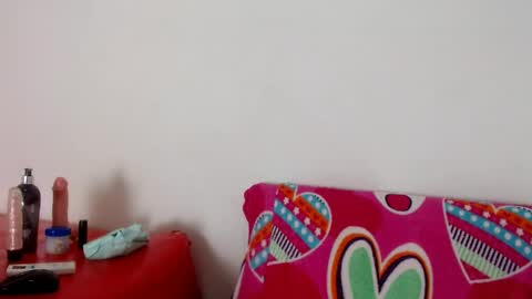 Snapshot of starcutenoir chatting on June 6, 2026, 5:56 am ESTRELLA online show from June 6, 2026, 5:56 am