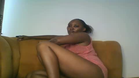 Snapshot of stargirl880271 chatting on November 5, 2025, 4:01 am isha online show from November 5, 2025, 4:01 am