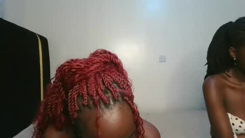 lia online show from October 31, 2025, 6:53 pm