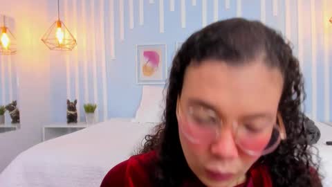 Snapshot of starkjoness chatting on October 5, 2025, 1:53 pm Stark Jones online show from October 5, 2025, 1:53 pm