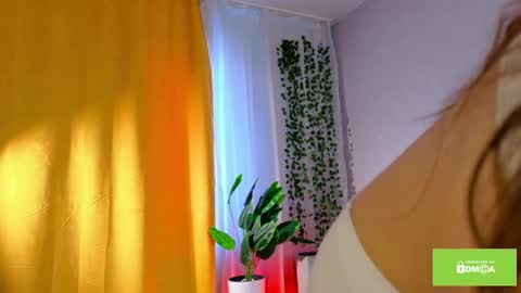 Snapshot of starlace_ chatting on May 26, 2026, 2:29 am Nina online show from May 26, 2026, 2:29 am