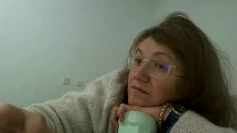 Snapshot of starlagurl chatting on February 6, 2025, 11:32 am starlagurl online show from February 6, 2025, 11:32 am