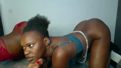 starlight_c online show from November 14, 2025, 2:54 am