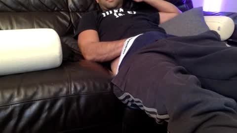 Snapshot of starpizzle chatting on October 25, 2025, 9:42 pm Starpizzle online show from October 25, 2025, 9:42 pm