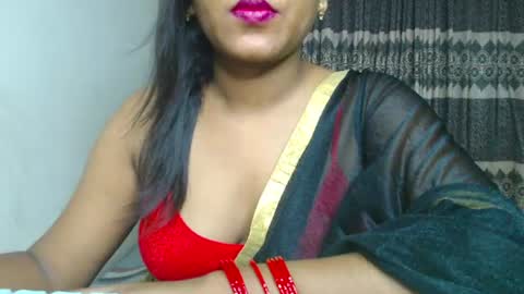 StarryWhispers online show from June 30, 2026, 3:57 pm