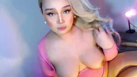 Snapshot of stassy_baby101 chatting on January 10, 2025, 10:17 am Stassy online show from January 10, 2025, 10:17 am