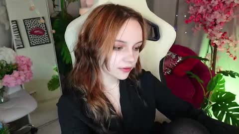 MONICA online show from November 8, 2025, 1:22 pm