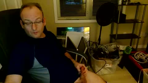 Snapshot of steakman007 chatting on December 13, 2024, 11:45 am Steakman online show from December 13, 2024, 11:45 am