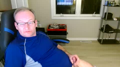 Snapshot of steakman007 chatting on February 24, 2026, 3:48 am Steakman online show from February 24, 2026, 3:48 am