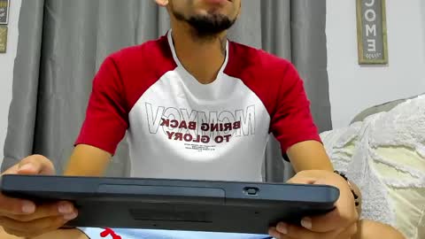 Steban online show from May 17, 2026, 11:50 am