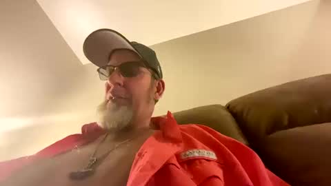 steel259373 online show from October 14, 2025, 3:51 am