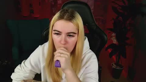 stef_nicks online show from October 10, 2025, 9:30 am