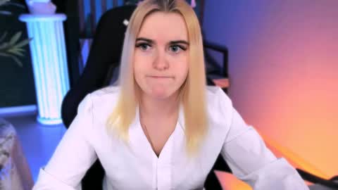 stef_nicks online show from March 31, 2026, 9:10 am