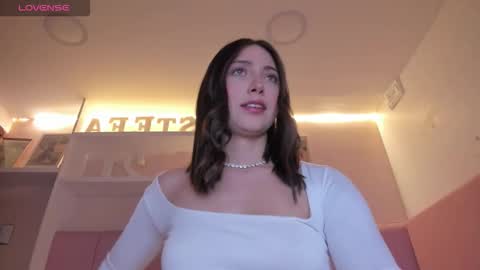 Stefa Gomez  online show from November 15, 2025, 11:29 am