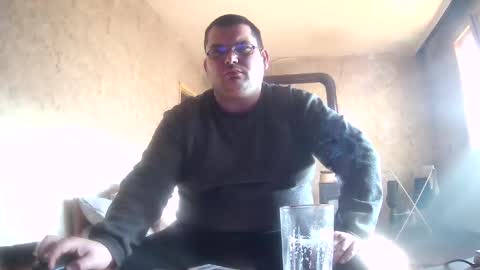 Snapshot of stefan90pt chatting on January 27, 2025, 11:54 am Stefan online show from January 27, 2025, 11:54 am
