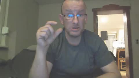 Snapshot of stefangeil123 chatting on January 11, 2025, 10:29 am stefangeil123 online show from January 11, 2025, 10:29 am