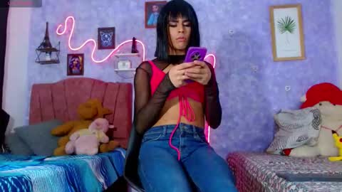 stefani__r online show from March 2, 2026, 7:37 am