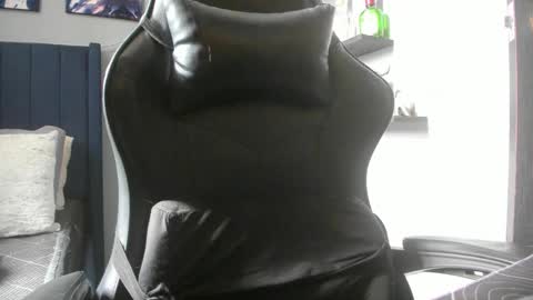 Stefann Salvatore online show from November 29, 2025, 5:38 pm