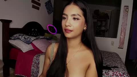 Im MiaIts my first day here  online show from September 18, 2025, 12:34 am