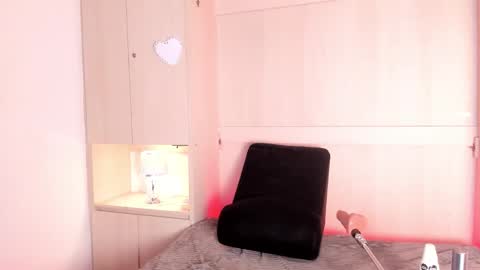Snapshot of stefannyevans_ chatting on April 29, 2026, 5:30 pm stefannyevans_ online show from April 29, 2026, 5:30 pm