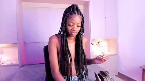 Snapshot of stefannyevans_ chatting on May 23, 2026, 12:42 pm stefannyevans_ online show from May 23, 2026, 12:42 pm