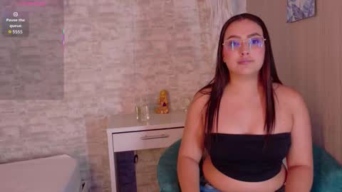Stefanny online show from October 29, 2025, 7:48 pm