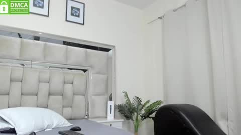 Stefany online show from March 5, 2025, 11:49 pm