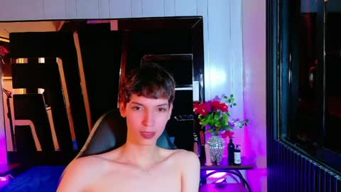 stefany piink online show from May 8, 2026, 12:21 pm