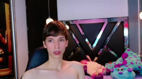 stefany piink online show from June 7, 2026, 12:31 pm