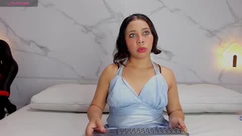 stefany weit online show from March 27, 2026, 11:43 am