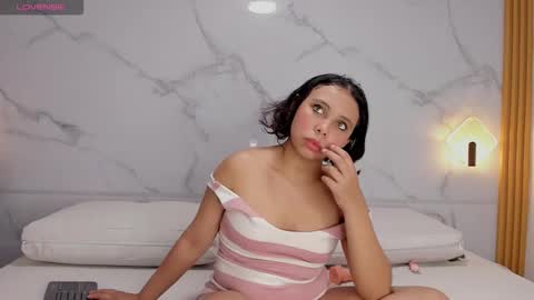 stefany weit online show from March 28, 2026, 11:32 am