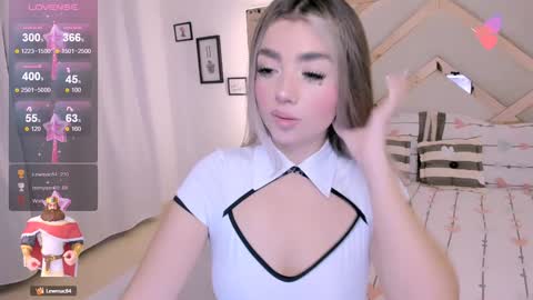 Snapshot of stefanycifuentes chatting on February 4, 2025, 12:22 pm Stefa online show from February 4, 2025, 12:22 pm