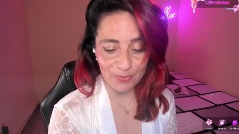 Snapshot of stefanyhotmilf chatting on February 24, 2025, 12:26 pm stefany online show from February 24, 2025, 12:26 pm