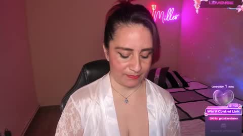 Snapshot of stefanyhotmilf chatting on March 5, 2025, 1:28 pm stefany online show from March 5, 2025, 1:28 pm