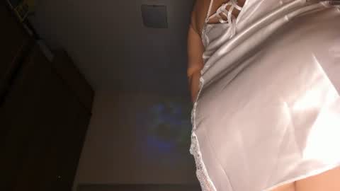 stefany online show from July 2, 2026, 6:52 am