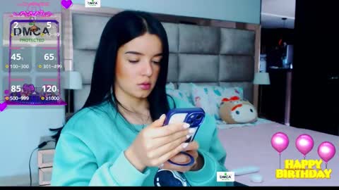 Stefany online show from October 8, 2025, 2:58 pm