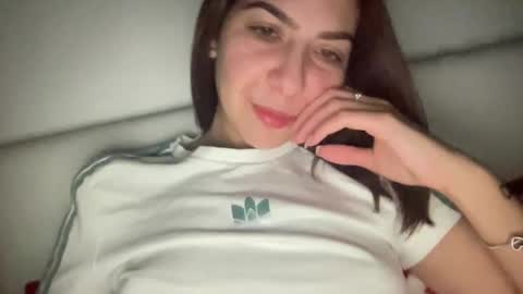 Snapshot of stefy_glow chatting on March 2, 2025, 3:24 am stefy_glow online show from March 2, 2025, 3:24 am