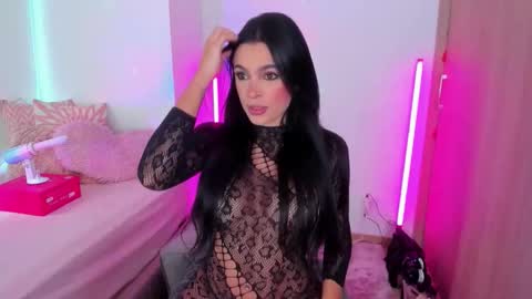 Yuli online show from January 7, 2026, 3:58 pm