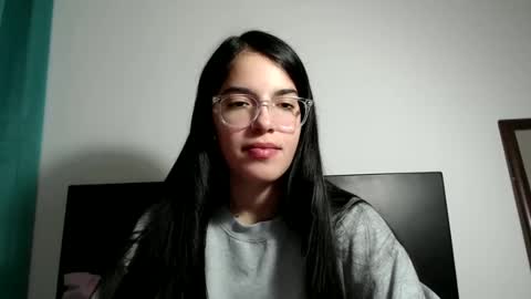 Snapshot of stella_art chatting on January 17, 2025, 3:12 am Stella online show from January 17, 2025, 3:12 am