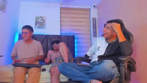 Snapshot of stella_drake chatting on February 28, 2026, 4:13 am Drake online show from February 28, 2026, 4:13 am