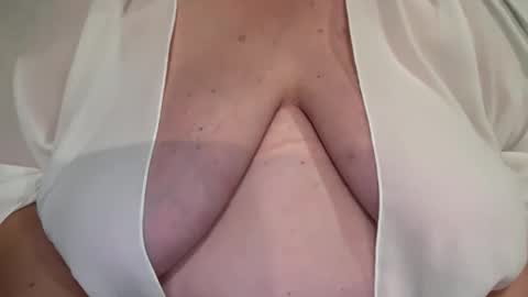 stellaaltamarea online show from October 16, 2025, 12:33 am